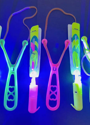 Flying Toys 10Pcs LED Arrow Helicopters + 10Pcs Launchers Glow in Dark