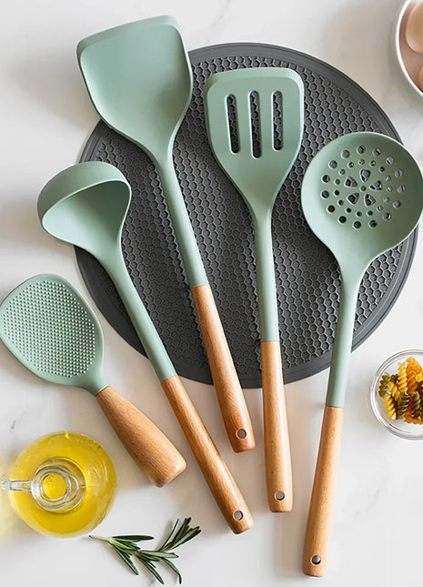 NEW Silicone Spatula Non Stick Pan Wooden Handle Silicone Vegetable