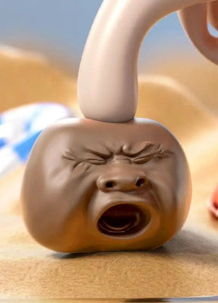 Creative Facial Yawning Water Spray Toy Funny Ornament Pinching