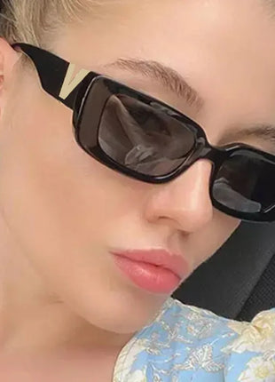 New Sunglasses Metal V Square Fashion Sunglasses Lady Retro Street