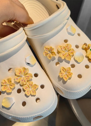 Purple Flowers Shoe Charms Designer DIY Cute Shoes Decaration Party