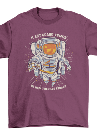 Astronaut frontal illustration t-shirt